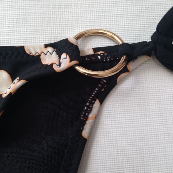 Red Carter Black Chevron Pearls Print Cheeky Bikini Bottoms Women's Size Medium - Picture 9 of 13